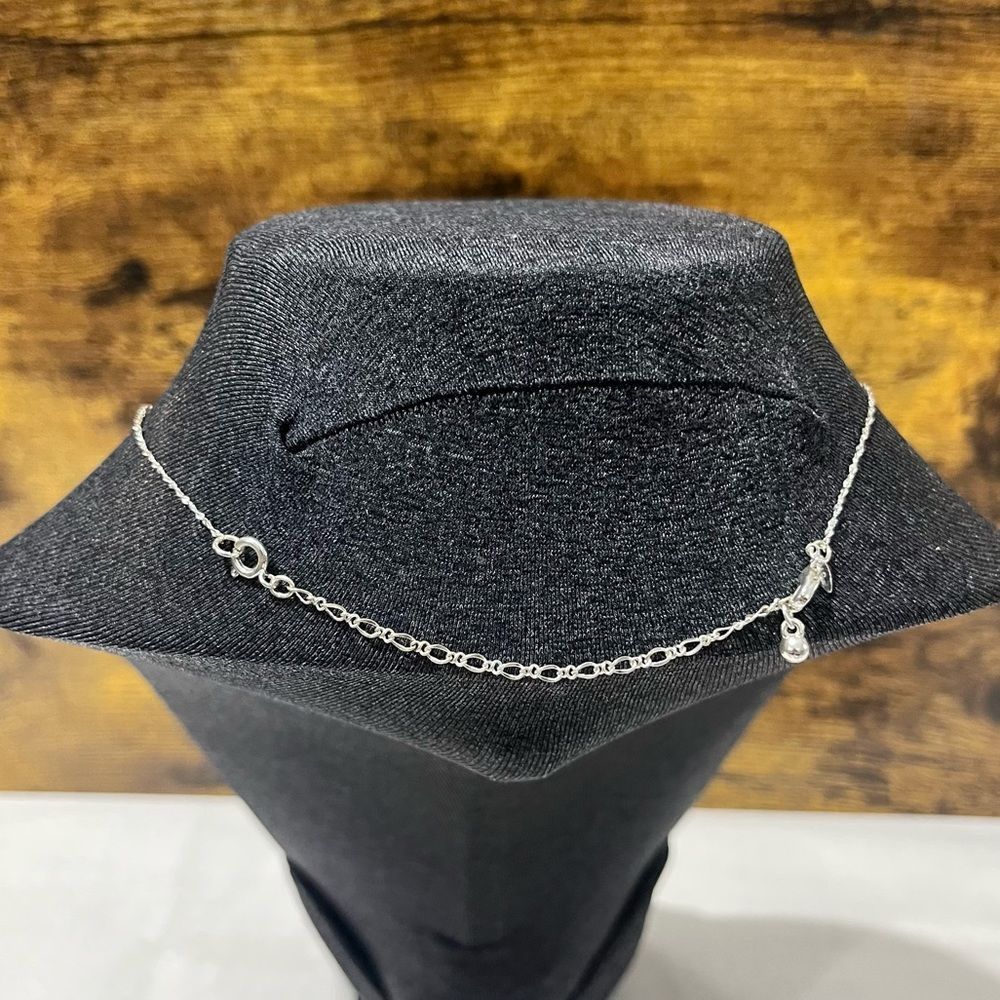 AVON EARRINGS AND NECKLACE SET - Picture 5 of 12